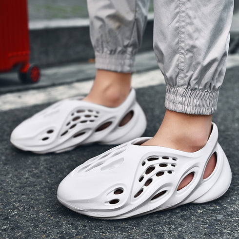 Cross-border 47 Large Size Kanye Same Solid Color Coconut Hole Shoes Men's Trendy Couples Hollow Roman Sandals Beach Shoes